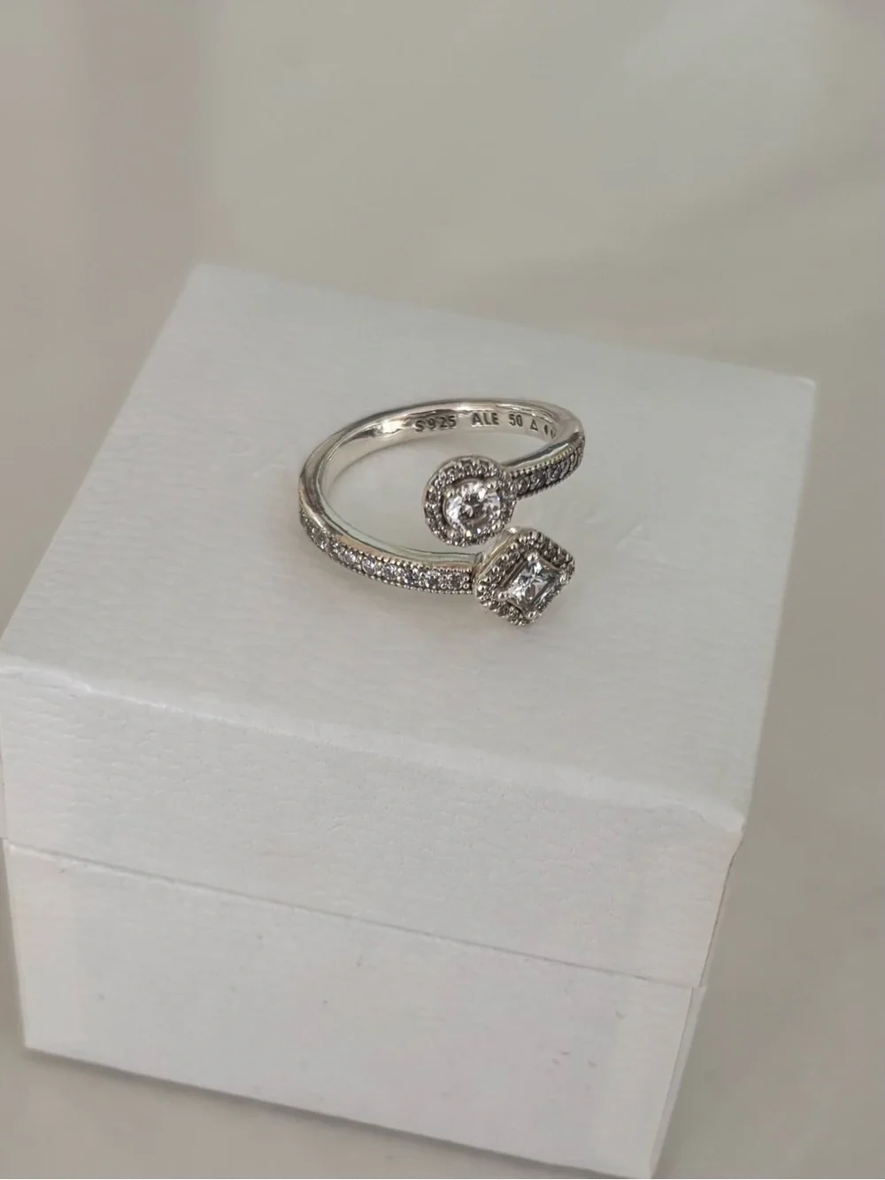 Pandora Abstract Elegance Clear Cubic Zirconia Ring S925 Size 5